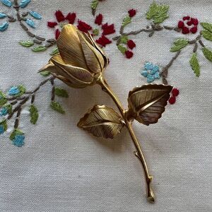 VTG Giovanni Rose Brooch Pin 3"Textured Gold Plated MCM Love Romance Flower